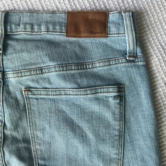 Madewell High Rise High Waist  Light Rinse Button Front  Skinny Jeans sz 31 - Picture 7 of 13